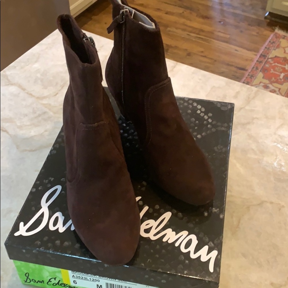 Sam Edelman brown round toe boots